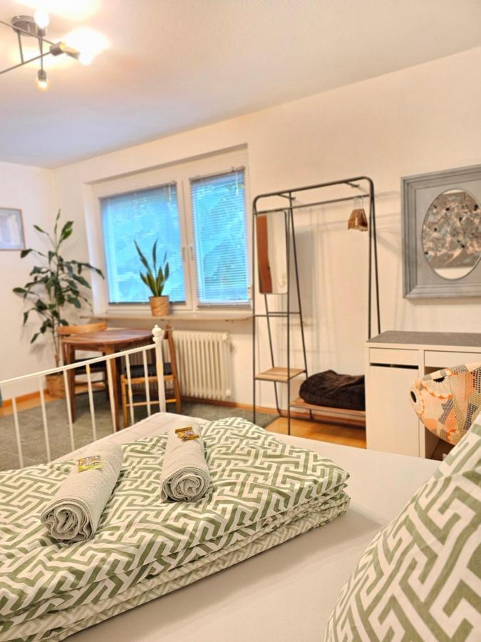 Doppelzimmer 2 I Geteiltes Bad & Kueche I Mit Dem Zug Nur 4 Min Bis Zum Hauptbahnhof Фрайбург Экстерьер фото