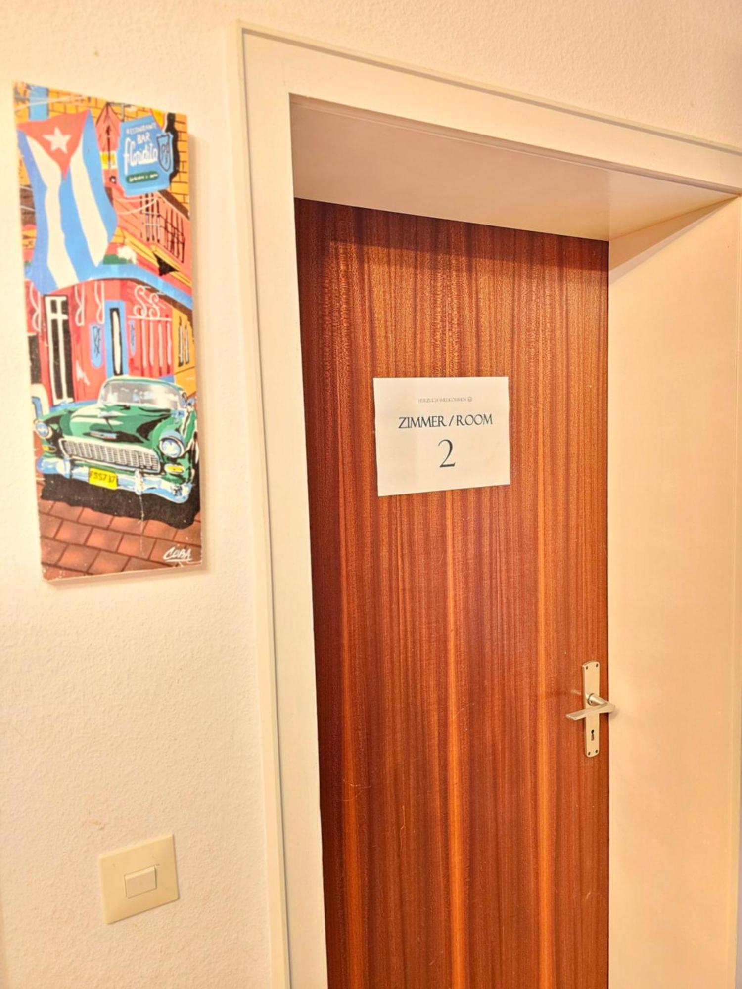 Doppelzimmer 2 I Geteiltes Bad & Kueche I Mit Dem Zug Nur 4 Min Bis Zum Hauptbahnhof Фрайбург Экстерьер фото